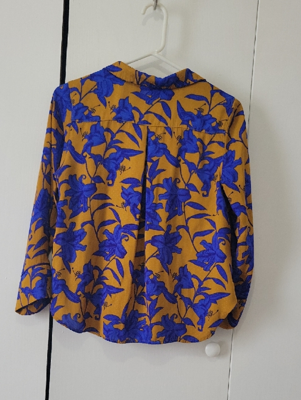 H&M Mustard Yellow Button-Down Blouse with Cobalt Blue Floral Print - Picture 2 of 4